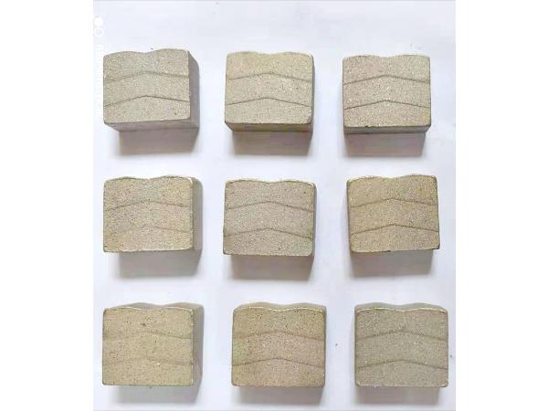 Diamond segment for granite