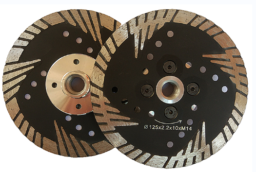 Continuous Rim Turbo Blade With Triangle Protective Teeth
